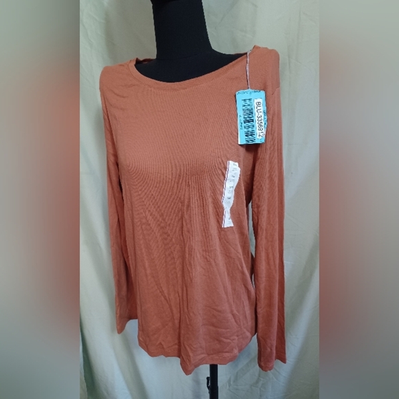 A New Day Rust Colored Ribbed Long Sleeve T-Shirt Plus Sized - Picture 2 of 5